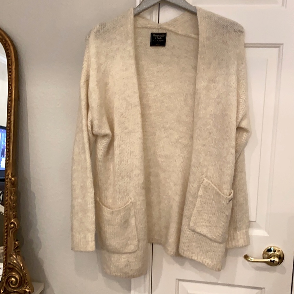 Abercrombie and Fitch cozy cardigan